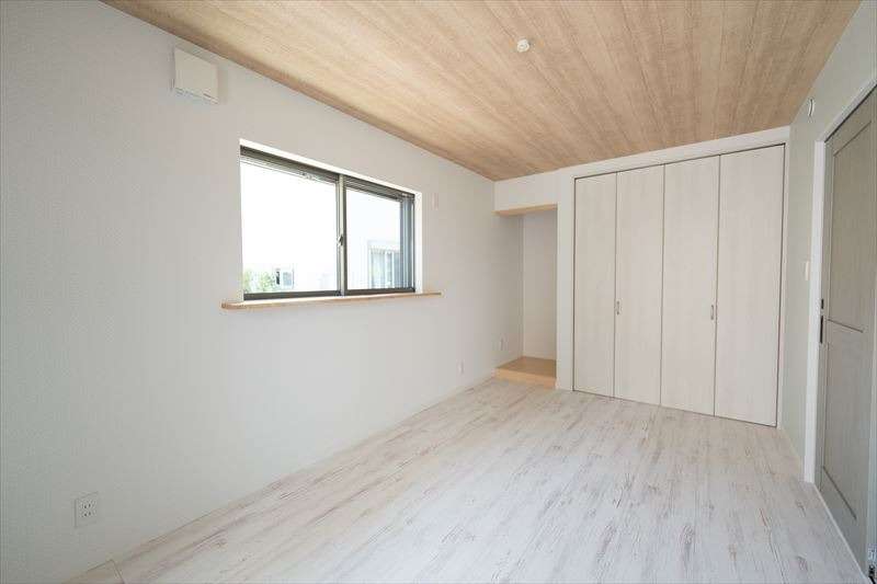 フローリングの色について