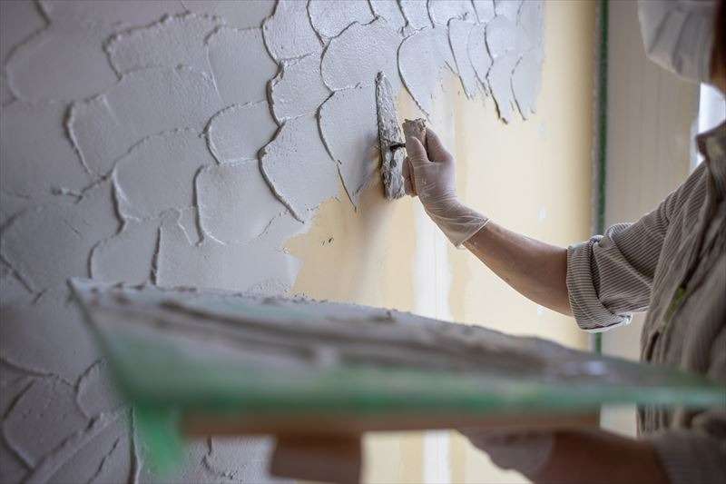 内装に使われる塗り壁の種類とその特徴について